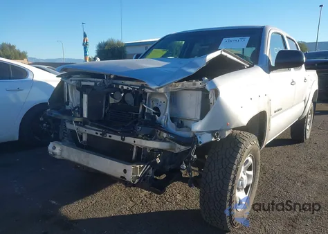 2012 Toyota Tacoma Prerunner V6 z USA, uszkodzony, nr VIN 3TMJU4GN0CM127009